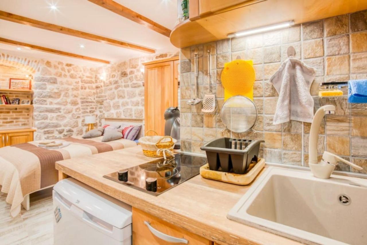 Kotor Bagus - Cozy Boutique Old Town Studio With Seaview Terrace Exterior foto