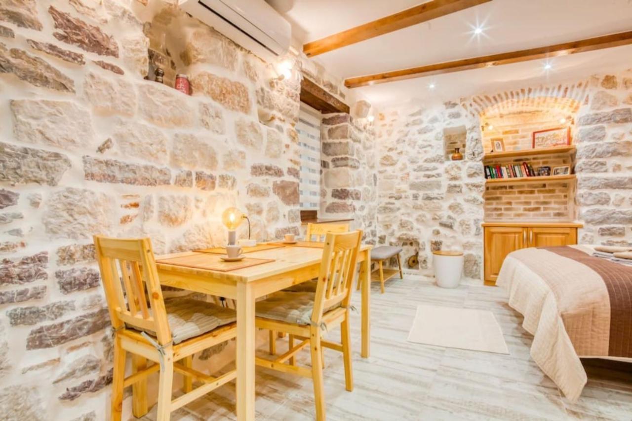 Kotor Bagus - Cozy Boutique Old Town Studio With Seaview Terrace Exterior foto